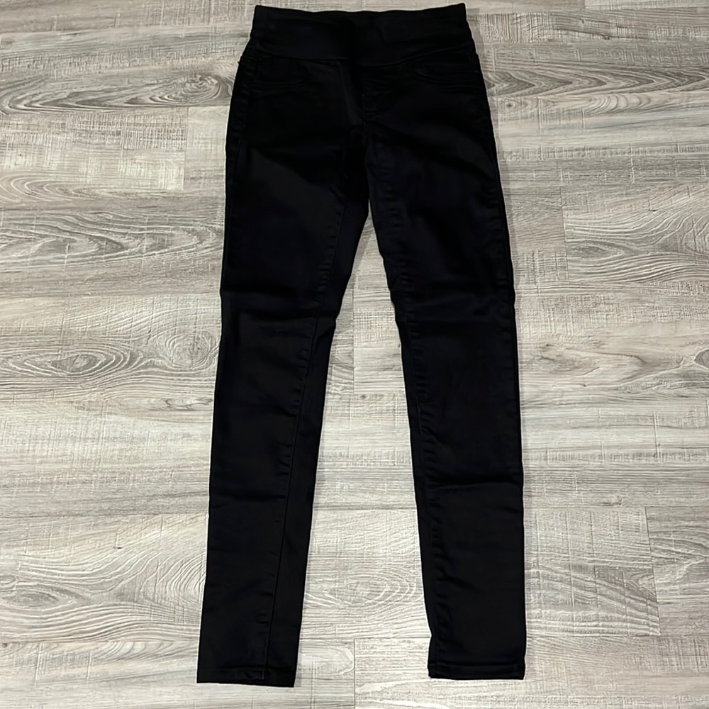 Black jeggings